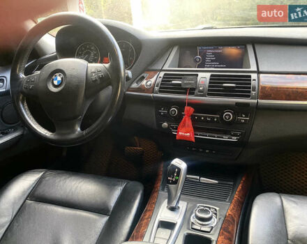 БМВ Х5 2013 в Тернополе на Automoto.ua Серый БМВ Х5, объемом двигателя 3 л и пробегом 219 тыс. км за 17300 $, фото 8 на Automoto.ua