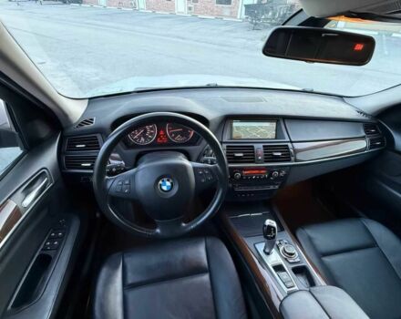 Серый БМВ Х5, объемом двигателя 3 л и пробегом 127 тыс. км за 8000 $, фото 9 на Automoto.ua