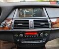 БМВ Х5 2013 в Хмельницком на Automoto.ua Серый БМВ Х5, объемом двигателя 2.99 л и пробегом 380 тыс. км за 16999 $, фото 44 на Automoto.ua