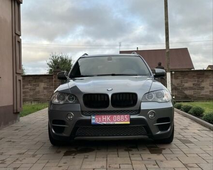 Серый БМВ Х5, объемом двигателя 3 л и пробегом 220 тыс. км за 19300 $, фото 1 на Automoto.ua