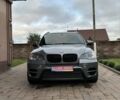 Серый БМВ Х5, объемом двигателя 3 л и пробегом 220 тыс. км за 19300 $, фото 1 на Automoto.ua