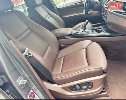 Сірий БМВ Х5, об'ємом двигуна 3 л та пробігом 274 тис. км за 22170 $, фото 13 на Automoto.ua