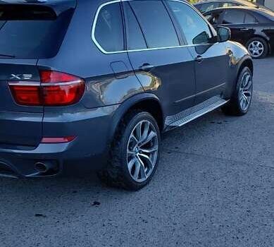 Серый БМВ Х5, объемом двигателя 2.98 л и пробегом 250 тыс. км за 20000 $, фото 4 на Automoto.ua