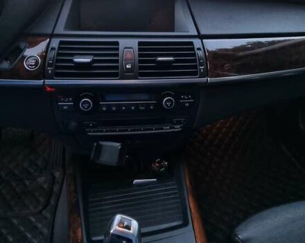 Серый БМВ Х5, объемом двигателя 2.98 л и пробегом 230 тыс. км за 18000 $, фото 10 на Automoto.ua