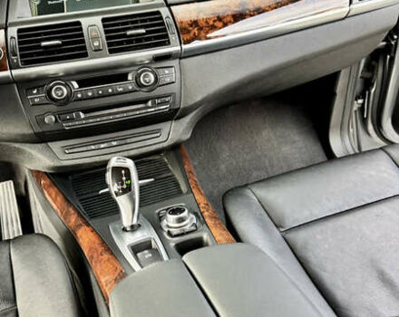 Серый БМВ Х5, объемом двигателя 2.99 л и пробегом 327 тыс. км за 16200 $, фото 20 на Automoto.ua