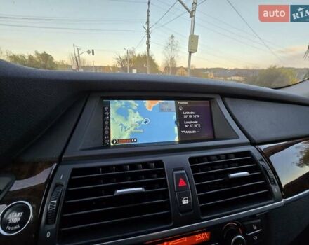 Серый БМВ Х5, объемом двигателя 2.98 л и пробегом 193 тыс. км за 13500 $, фото 2 на Automoto.ua