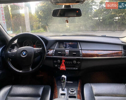 Серый БМВ Х5, объемом двигателя 3 л и пробегом 219 тыс. км за 17500 $, фото 14 на Automoto.ua
