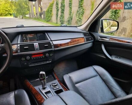 БМВ Х5 2013 в Хмельницком на Automoto.ua Серый БМВ Х5, объемом двигателя 2.99 л и пробегом 380 тыс. км за 16999 $, фото 48 на Automoto.ua