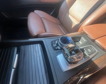 БМВ Х5 2013 в Черновцах на Automoto.ua Серый БМВ Х5, объемом двигателя 3 л и пробегом 237 тыс. км за 19500 $, фото 4 на Automoto.ua