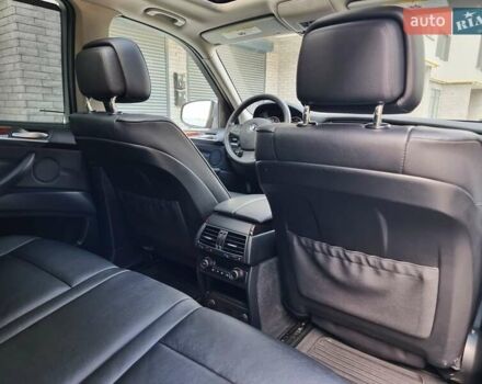 БМВ Х5 2013 в Хмельницком на Automoto.ua Серый БМВ Х5, объемом двигателя 2.99 л и пробегом 380 тыс. км за 16999 $, фото 72 на Automoto.ua