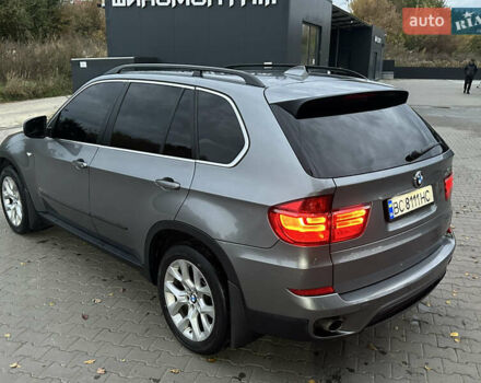 Серый БМВ Х5, объемом двигателя 3 л и пробегом 276 тыс. км за 15800 $, фото 19 на Automoto.ua