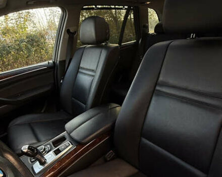 БМВ Х5 2013 в Черновцах на Automoto.ua Серый БМВ Х5, объемом двигателя 2.98 л и пробегом 189 тыс. км за 16000 $, фото 12 на Automoto.ua