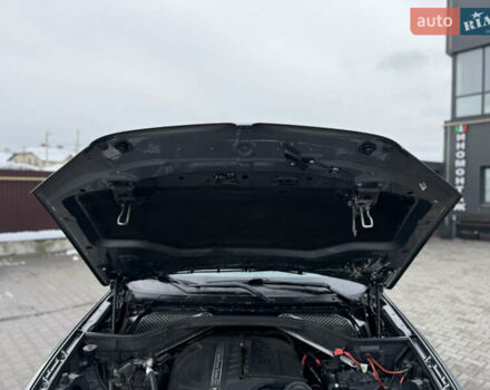 Серый БМВ Х5, объемом двигателя 3 л и пробегом 230 тыс. км за 14900 $, фото 41 на Automoto.ua