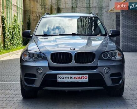 БМВ Х5 2013 в Хмельницком на Automoto.ua Серый БМВ Х5, объемом двигателя 2.99 л и пробегом 380 тыс. км за 16999 $, фото 3 на Automoto.ua