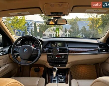 Серый БМВ Х5, объемом двигателя 2.98 л и пробегом 254 тыс. км за 15500 $, фото 8 на Automoto.ua