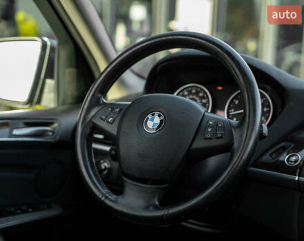 БМВ Х5 2013 в Черновцах на Automoto.ua Серый БМВ Х5, объемом двигателя 2.98 л и пробегом 189 тыс. км за 14900 $, фото 23 на Automoto.ua