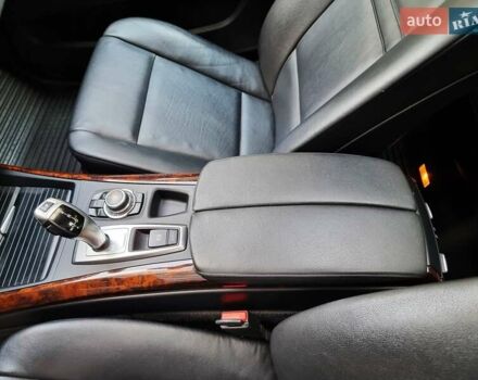 БМВ Х5 2013 в Хмельницком на Automoto.ua Серый БМВ Х5, объемом двигателя 2.99 л и пробегом 380 тыс. км за 16999 $, фото 35 на Automoto.ua