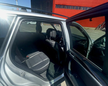 Серый БМВ Х5, объемом двигателя 2.98 л и пробегом 181 тыс. км за 15500 $, фото 7 на Automoto.ua