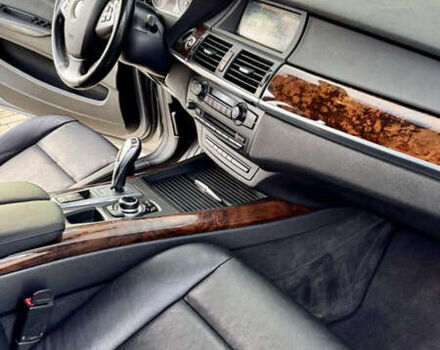 Серый БМВ Х5, объемом двигателя 2.99 л и пробегом 327 тыс. км за 16200 $, фото 21 на Automoto.ua