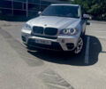 Серый БМВ Х5, объемом двигателя 2.98 л и пробегом 181 тыс. км за 15500 $, фото 1 на Automoto.ua