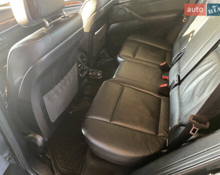 Серый БМВ Х5, объемом двигателя 2.98 л и пробегом 230 тыс. км за 18999 $, фото 9 на Automoto.ua