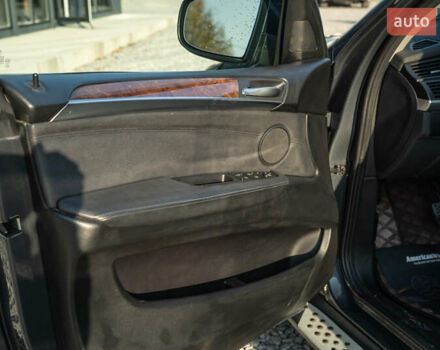 БМВ Х5 2013 в Черновцах на Automoto.ua Серый БМВ Х5, объемом двигателя 2.98 л и пробегом 189 тыс. км за 14900 $, фото 42 на Automoto.ua