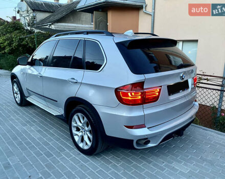 Серый БМВ Х5, объемом двигателя 3 л и пробегом 219 тыс. км за 17500 $, фото 3 на Automoto.ua