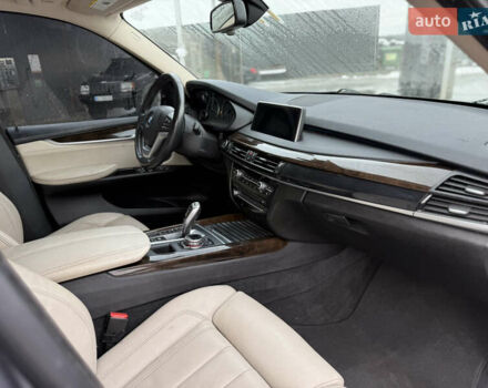 Серый БМВ Х5, объемом двигателя 3 л и пробегом 230 тыс. км за 14900 $, фото 32 на Automoto.ua