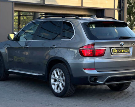 Серый БМВ Х5, объемом двигателя 3 л и пробегом 185 тыс. км за 16500 $, фото 3 на Automoto.ua