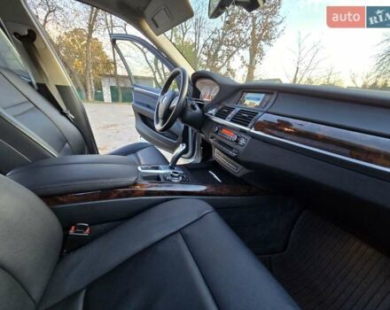 Серый БМВ Х5, объемом двигателя 2.98 л и пробегом 193 тыс. км за 13500 $, фото 36 на Automoto.ua