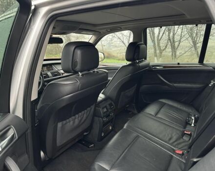 Сірий БМВ Х5, об'ємом двигуна 3 л та пробігом 264 тис. км за 13850 $, фото 6 на Automoto.ua