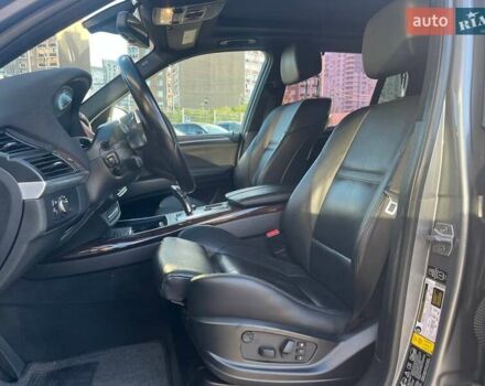 Сірий БМВ Х5, об'ємом двигуна 2.98 л та пробігом 215 тис. км за 16690 $, фото 8 на Automoto.ua