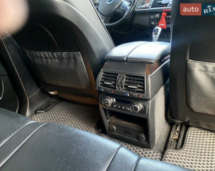 Серый БМВ Х5, объемом двигателя 3 л и пробегом 219 тыс. км за 17500 $, фото 12 на Automoto.ua