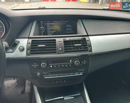 Сірий БМВ Х5, об'ємом двигуна 3 л та пробігом 320 тис. км за 16200 $, фото 27 на Automoto.ua