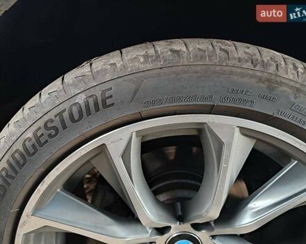 Серый БМВ Х5, объемом двигателя 2.98 л и пробегом 250 тыс. км за 20000 $, фото 9 на Automoto.ua