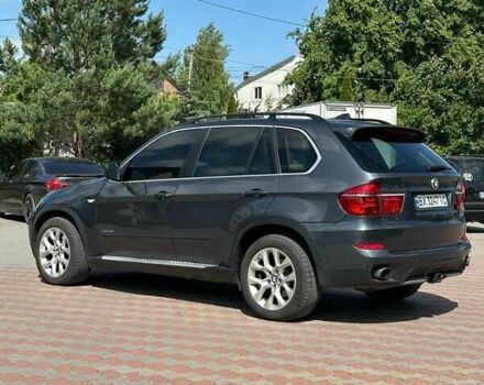 Серый БМВ Х5, объемом двигателя 2.98 л и пробегом 300 тыс. км за 16000 $, фото 2 на Automoto.ua