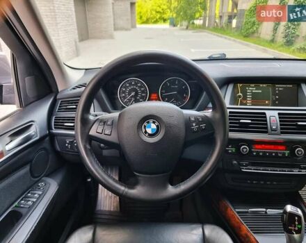 БМВ Х5 2013 в Хмельницком на Automoto.ua Серый БМВ Х5, объемом двигателя 2.99 л и пробегом 380 тыс. км за 16999 $, фото 30 на Automoto.ua