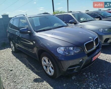 Серый БМВ Х5, объемом двигателя 3 л и пробегом 255 тыс. км за 12992 $, фото 1 на Automoto.ua