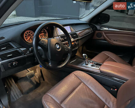 Серый БМВ Х5, объемом двигателя 3 л и пробегом 276 тыс. км за 15800 $, фото 24 на Automoto.ua