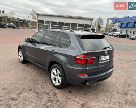 Серый БМВ Х5, объемом двигателя 3 л и пробегом 255 тыс. км за 12992 $, фото 38 на Automoto.ua