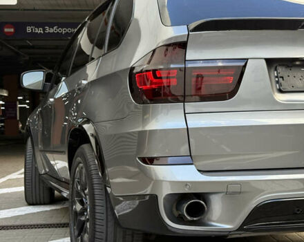 Серый БМВ Х5, объемом двигателя 3 л и пробегом 270 тыс. км за 21000 $, фото 15 на Automoto.ua