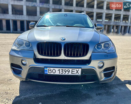 Серый БМВ Х5, объемом двигателя 3 л и пробегом 209 тыс. км за 14500 $, фото 3 на Automoto.ua