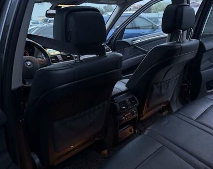 Сірий БМВ Х5, об'ємом двигуна 2.98 л та пробігом 250 тис. км за 15000 $, фото 16 на Automoto.ua