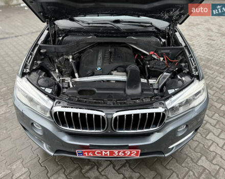 Серый БМВ Х5, объемом двигателя 3 л и пробегом 230 тыс. км за 14900 $, фото 40 на Automoto.ua