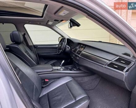 Серый БМВ Х5, объемом двигателя 2.99 л и пробегом 280 тыс. км за 19800 $, фото 16 на Automoto.ua