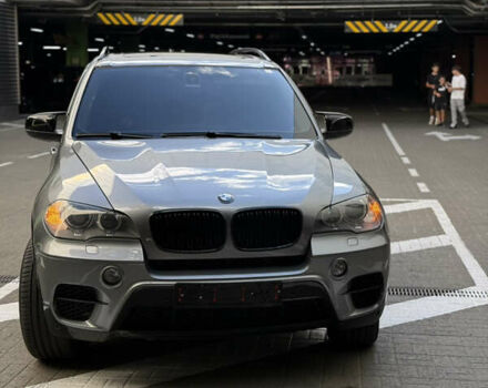 Серый БМВ Х5, объемом двигателя 3 л и пробегом 270 тыс. км за 21000 $, фото 2 на Automoto.ua