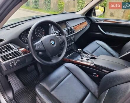 БМВ Х5 2013 в Хмельницком на Automoto.ua Серый БМВ Х5, объемом двигателя 2.99 л и пробегом 380 тыс. км за 16999 $, фото 31 на Automoto.ua