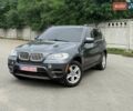 Серый БМВ Х5, объемом двигателя 3 л и пробегом 315 тыс. км за 16500 $, фото 1 на Automoto.ua