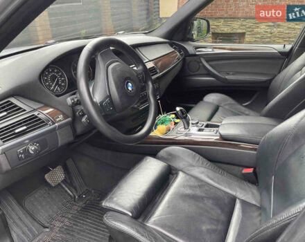 Серый БМВ Х5, объемом двигателя 3 л и пробегом 241 тыс. км за 18500 $, фото 8 на Automoto.ua