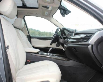Серый БМВ Х5, объемом двигателя 3 л и пробегом 82 тыс. км за 13800 $, фото 9 на Automoto.ua